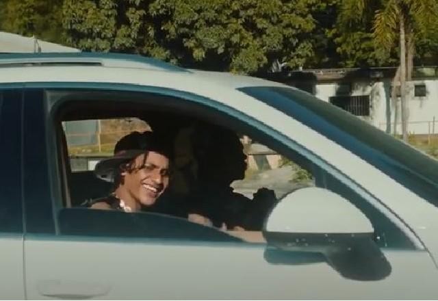 Imagem da noticia Porsche apreendido em operação na Vila Cruzeiro foi usado em clipe