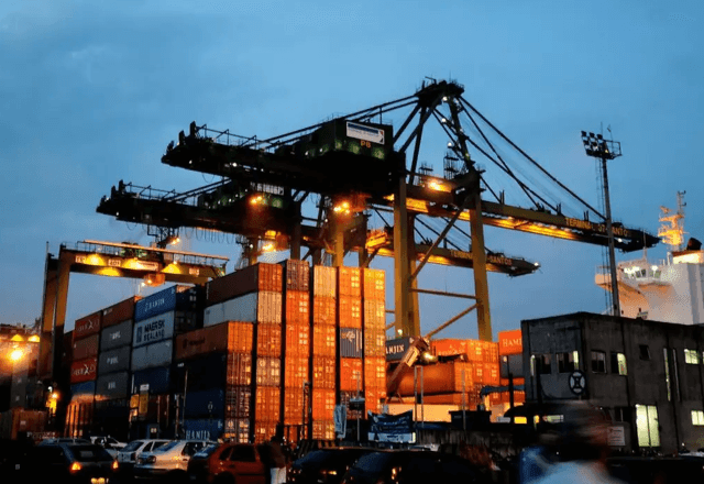 Imagem da noticia PIB do Brasil desacelera e cresce 0,1% no terceiro trimestre, diz IBGE