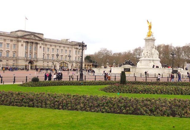 Imagem da noticia Um passeio pelo Palácio de Buckingham, ponto turístico mais visitado de Londres