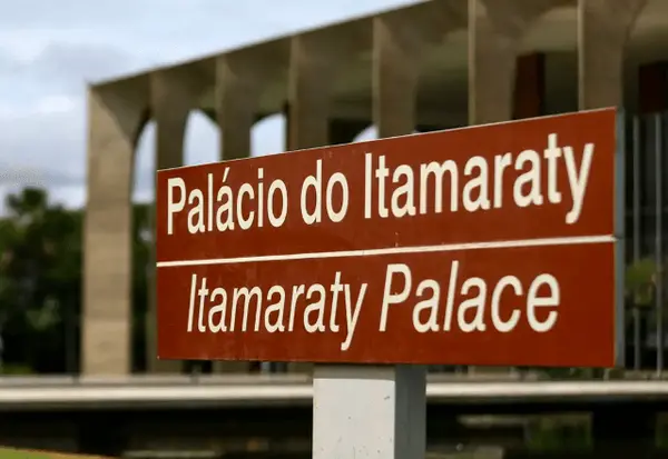 Imagem da notícia: Itamaraty diz que não houve confirmação dos EUA sobre classificar PCC e CV como terroristas