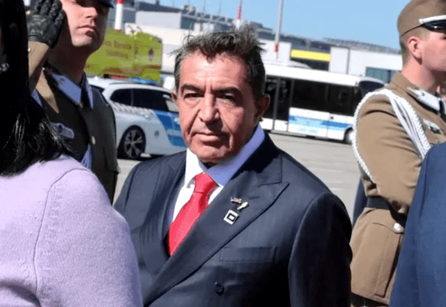 Imagem da noticia Senador diz que conselheiro de Trump deve se retratar por ofender mulheres brasileiras