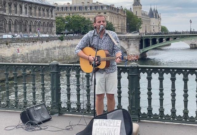 Imagem da noticia Venha dançar ao ar livre e se surpreender com os artistas de rua em Paris Plages