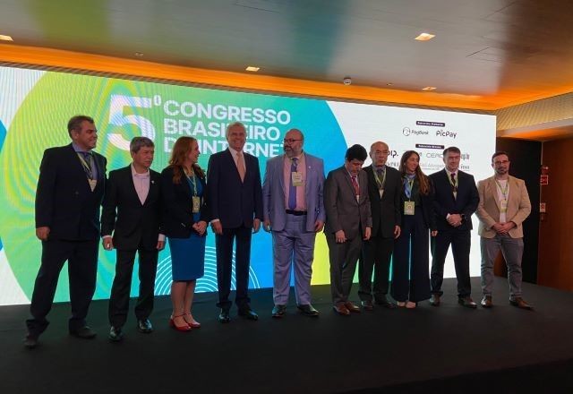 Imagem da noticia Congresso Brasileiro de Internet destaca papel da IA na indústria global e nos desafios sociais do Brasil