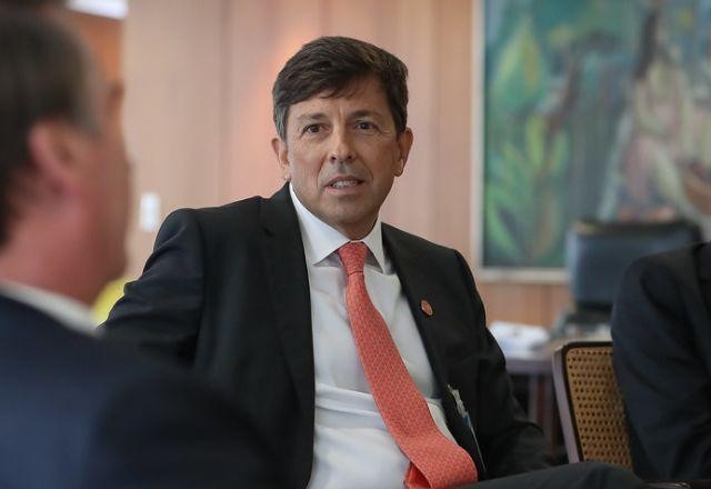 Imagem da noticia Partido Novo suspende filiação de João Amoêdo