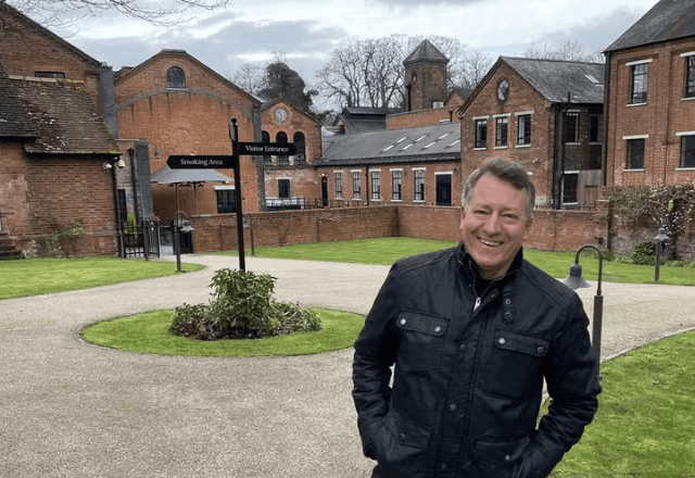 Imagem da noticia Britânico recebe diagnóstico de câncer cerebral altamente letal após só um dia de sintomas