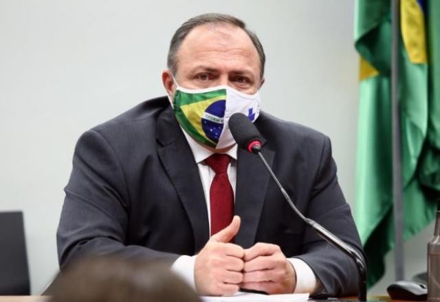 Imagem da noticia Inquérito contra Pazuello será concluído mesmo com aposentadoria