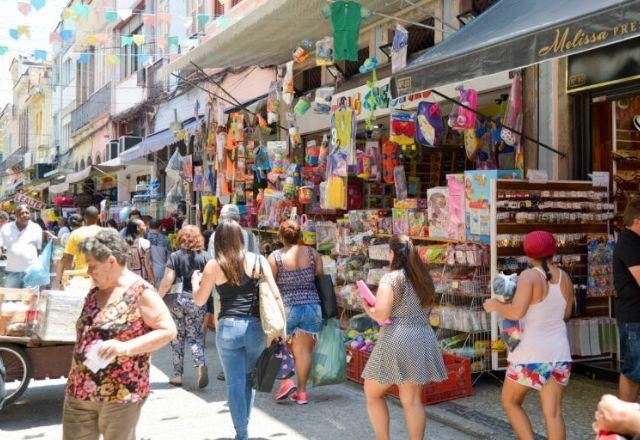 Imagem da noticia Confederação do Comércio revisa crescimento do PIB para 1,9% em 2022