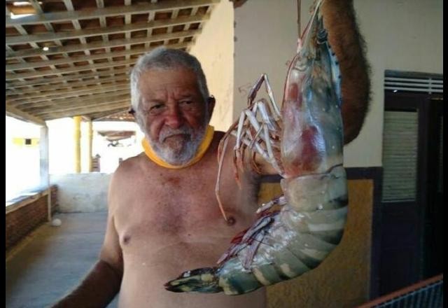 Imagem da noticia Pescador captura camarão gigante no Rio Grande do Norte