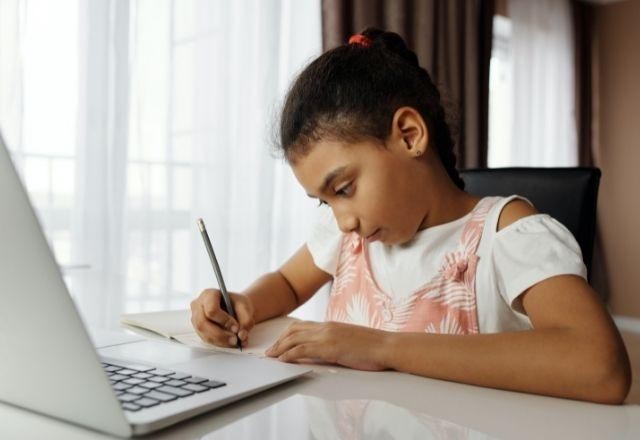 Imagem da noticia 25% dos alunos não possuem dispositivos para acompanhar aulas remotas