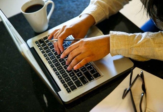 Imagem da noticia 4 em cada 10 empregados preferem esquema híbrido de trabalho, diz pesquisa