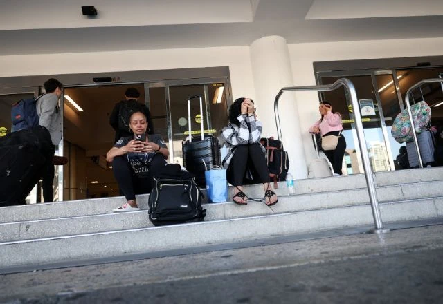 Imagem da noticia EUA suspendem restrições ao espaço aéreo do Caribe após ataque à Venezuela