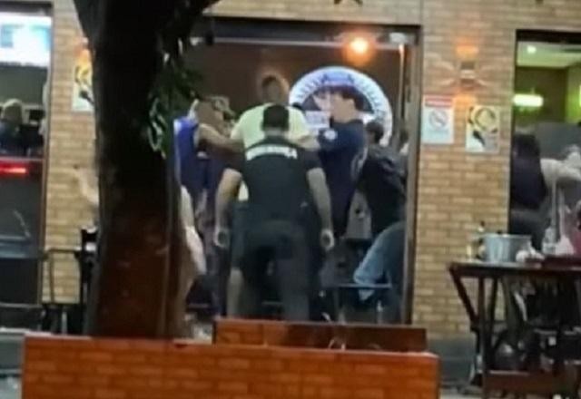 Imagem da noticia DF: discussão em bar termina em pancadaria entre clientes