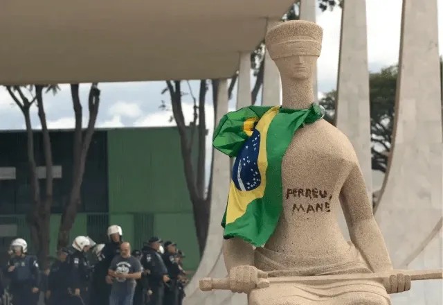 Imagem da noticia Maioria dos brasileiros é contra anistia aos envolvidos nos ataques de 8/1, diz Quaest