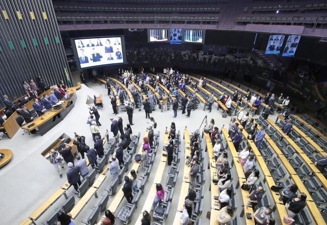 Imagem da noticia Câmara debate nesta semana se aumenta número de deputados ou redistribui vagas entre estados