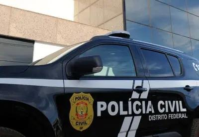 Polícia Civil do DF prende homem suspeito de crimes sexuais contra crianças em redes sociais Polícia Civil do DF prende homem suspeito de crimes sexuais contra crianças em redes sociais