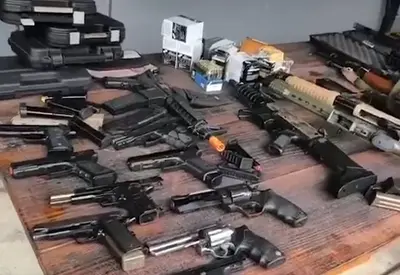 Polícia Civil investiga esquema de desvio de munições que abasteceria crime organizado no RJ Polícia Civil investiga esquema de desvio de munições que abasteceria crime organizado no RJ