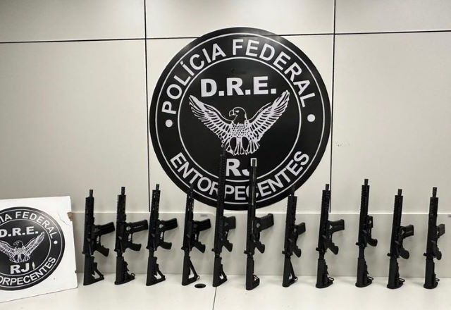 Imagem da noticia Polícia Federal apreende 11 fuzis e prende dois homens em operação no Rio de Janeiro
