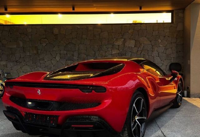 Imagem da noticia Operação contra tráfico de drogas apreende Ferrari na Baixada Santista