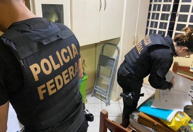 Imagem da noticia PF mira hackers que aplicaram golpe na Caixa e em prefeitura no PR para desviar R$ 6 milhões