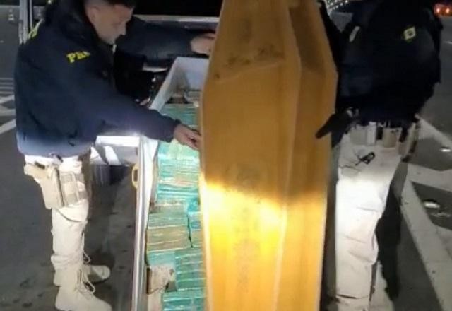Imagem da noticia Crack é encontrado em caixão e motorista funerário é preso