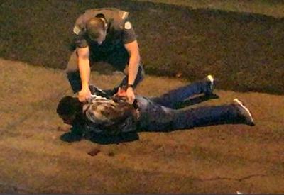 Suspeito de integrar quadrilha é baleado por PM de folga Suspeito de integrar quadrilha é baleado por PM de folga