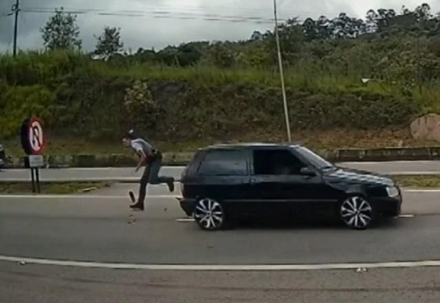 Imagem da noticia Rapaz que atropelou policial no interior de SP não tinha habilitação