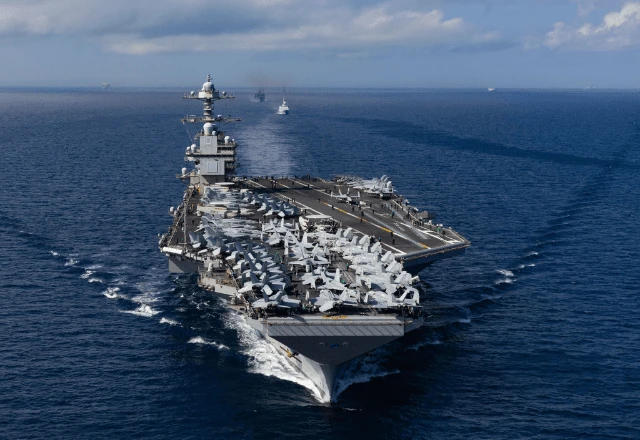 Imagem da noticia Conheça o USS Gerald R. Ford, o maior porta-aviões dos EUA enviado ao Caribe