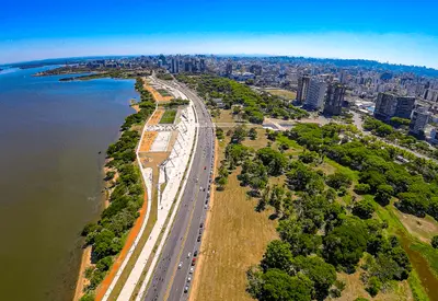 254 anos de Porto Alegre: cidade comemora aniversário com programação gratuita e bolo gigante 254 anos de Porto Alegre: cidade comemora aniversário com programação gratuita e bolo gigante