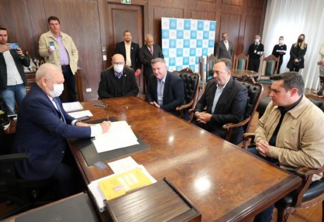 Imagem da noticia Procuradoria eleitoral recorre de decisão sobre mandato de Francischini