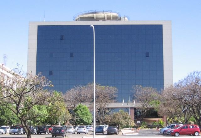 Imagem da noticia MP pede investigação de policiais que teriam deixado posto para assistir jogo