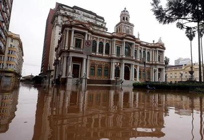 Prefeito de Porto Alegre pede que população racione água e permaneça em casa