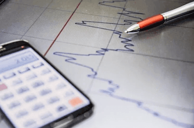 Ciclo de queda de juros não deve tirar brilho dos títulos prefixados Ciclo de queda de juros não deve tirar brilho dos títulos prefixados