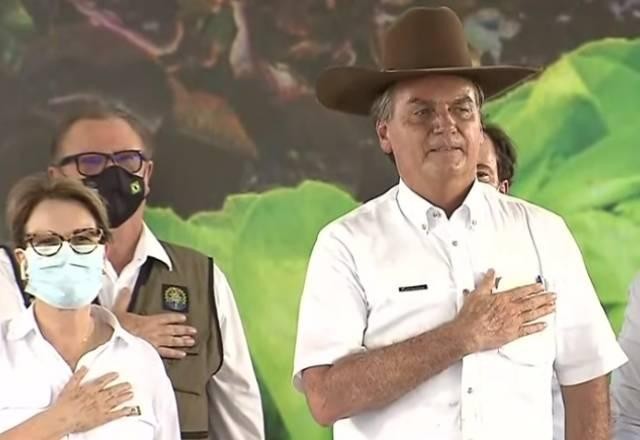 Imagem da noticia Bolsonaro faz entrega de 50 mil títulos de propriedade no Pará