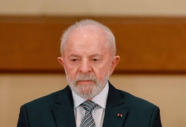 Imagem da noticia Em meio à queda de popularidade, Lula faz evento para divulgar ações de dois anos do governo