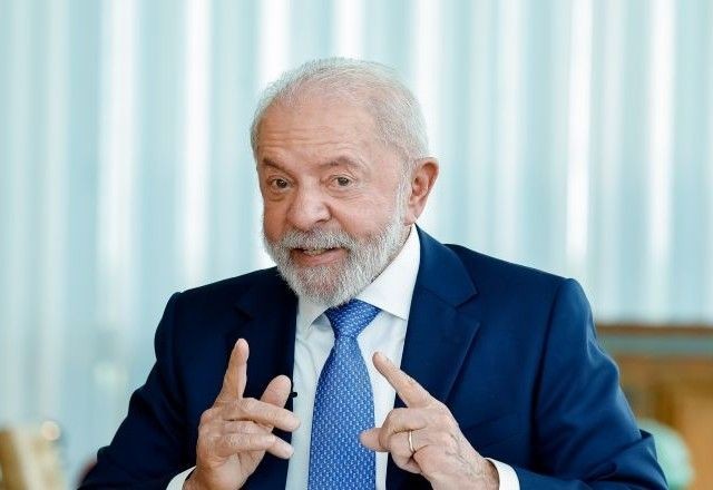 Imagem da noticia Lula diz que discutirá como sistema financeiro, principalmente fintechs, pode pagar imposto devido ao país