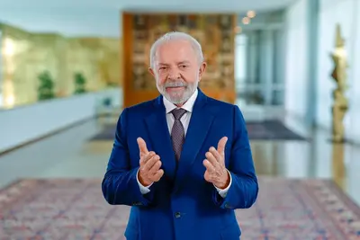 PL aciona Justiça Eleitoral e tenta limitar pronunciamentos de Lula em rede nacional PL aciona Justiça Eleitoral e tenta limitar pronunciamentos de Lula em rede nacional