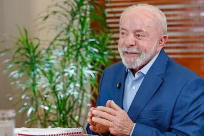 "Não queremos fazer na marra, queremos um acordo", diz Lula sobre subvenção ao diesel "Não queremos fazer na marra, queremos um acordo", diz Lula sobre subvenção ao diesel