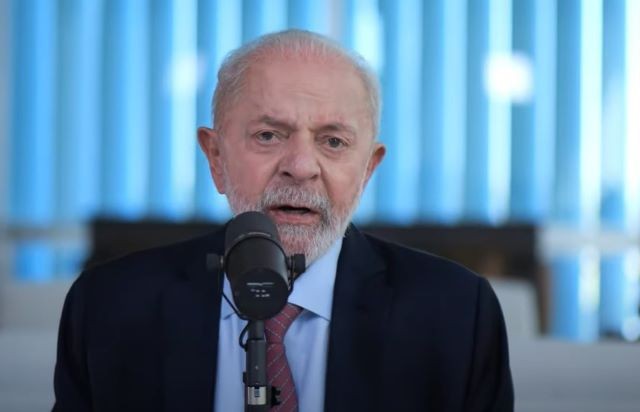 Imagem da noticia Lula assina acordo entre quilombolas e base espacial em Alcântara, no Maranhão