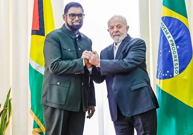 Imagem da noticia Lula diz que Brasil está à disposição para mediar relação entre Guiana e Venezuela