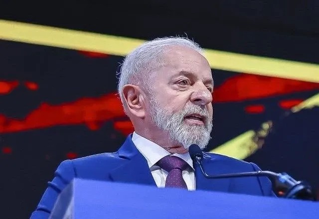 Imagem da noticia Lula pede que Trump não dê palpite no Brasil: "Aqui, cuidamos nós"