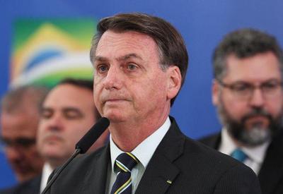 Bolsonaro confirma presença em posse de novos ministros no STJ Bolsonaro confirma presença em posse de novos ministros no STJ