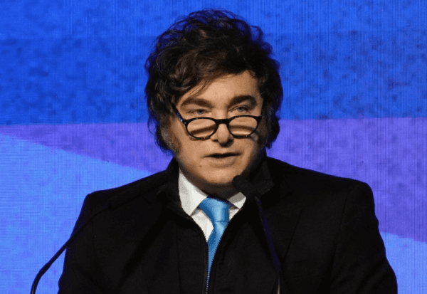 Imagem da notícia: "Mas na Argentina também tem favela", rebatem diplomatas brasileiros sobre publicação de Milei