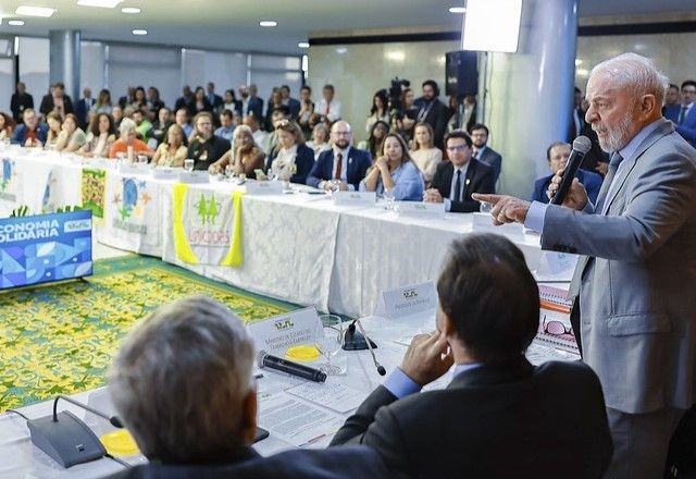 Imagem da noticia Pela primeira vez, mais de 50% dos brasileiros acreditam que Brasil está na direção errada