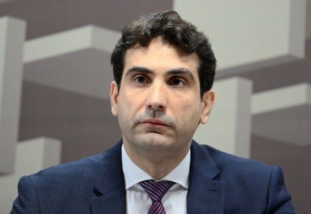 Imagem da noticia Banco Central não pode perseguir banda superior da meta de inflação, diz Galípolo
