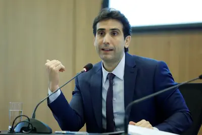 CPI do Crime Organizado: Contarato diz que Galípolo confirmou presença na sessão desta quarta (8) CPI do Crime Organizado: Contarato diz que Galípolo confirmou presença na sessão desta quarta (8)