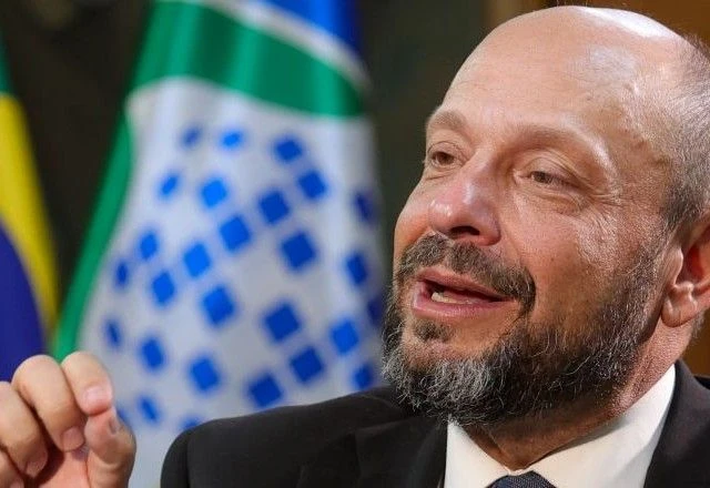 Imagem da noticia "Dia em que de novo voltamos às páginas policiais", diz presidente do INSS