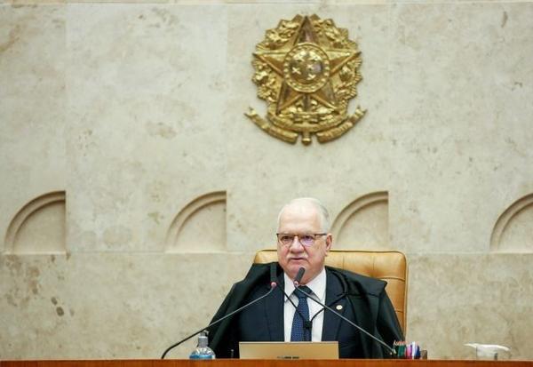 Imagem da notícia: Fachin encontra resistência a código de conduta no STF e adia desfecho