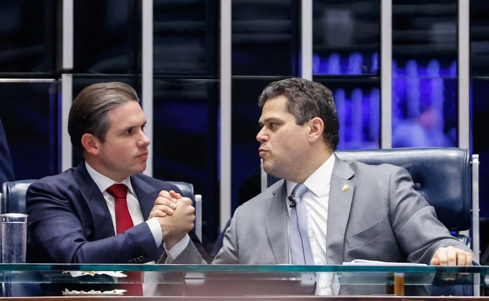 Imagem da noticia Motta e Alcolumbre são os políticos mais mal avaliados pela população, diz pesquisa AtlasIntel