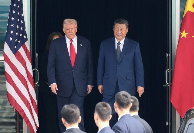 Imagem da noticia Trump e Xi discutem comércio, Taiwan e guerra na Ucrânia em ligação