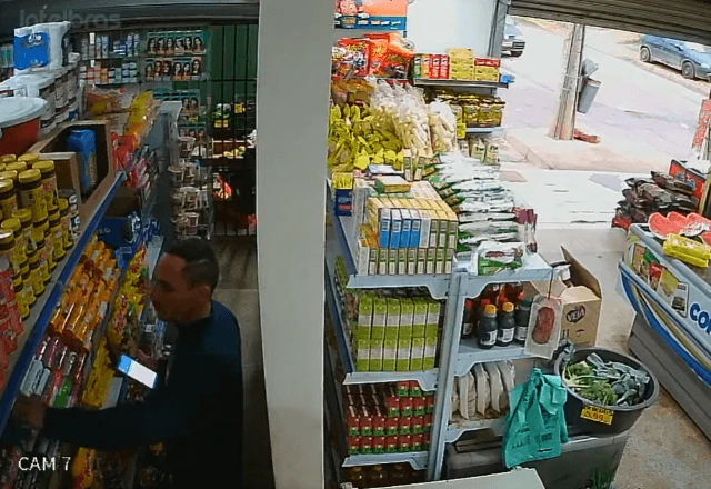 Imagem da noticia "Viciado" em biscoitos é preso no DF após mais de dez furtos no mesmo comércio
